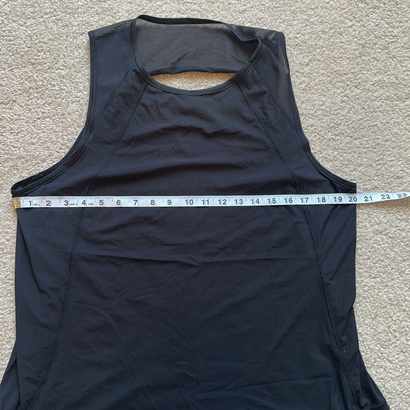 Lululemon Black Women's Top - Picture 2 of 7